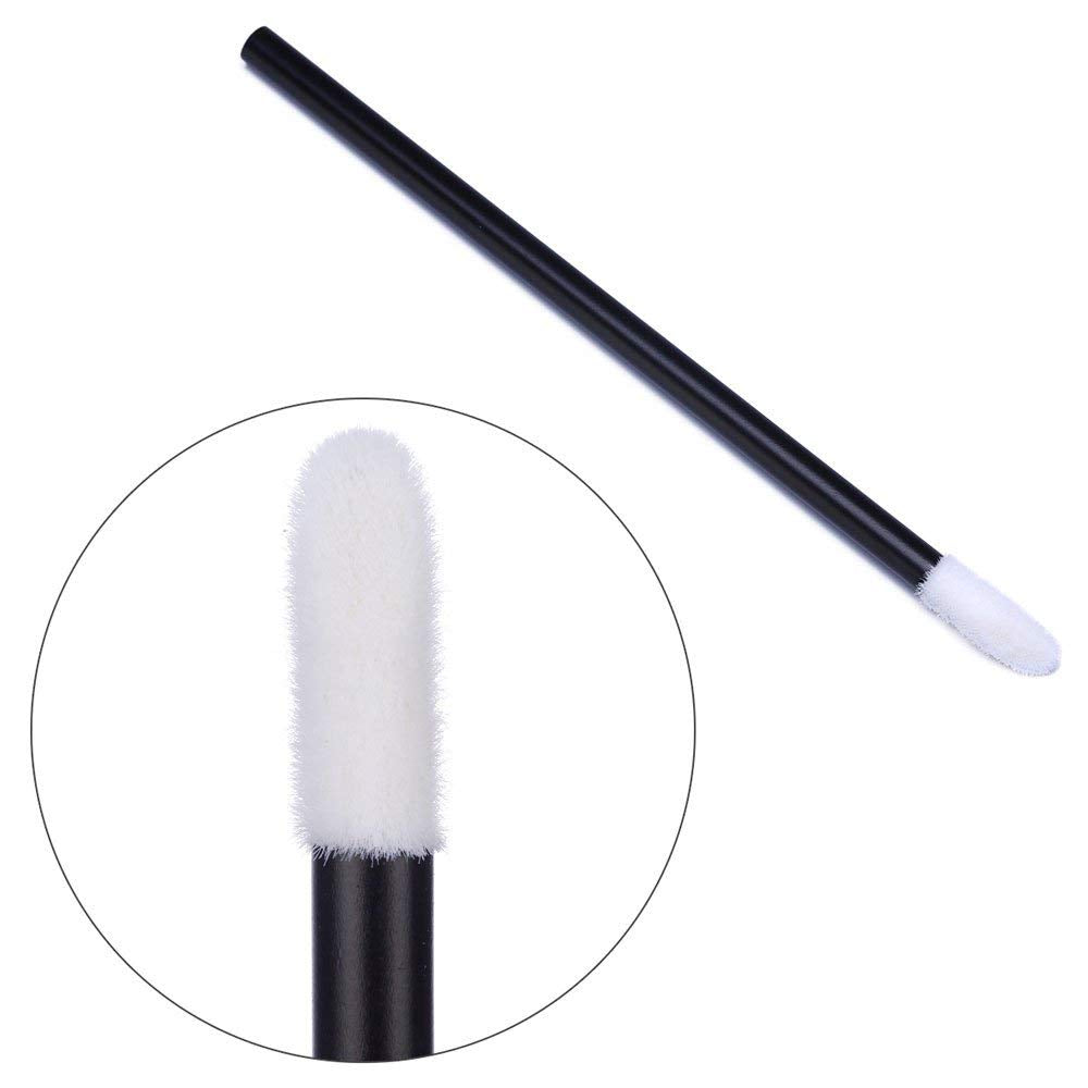 700 Piece Disposable Lip Wands - Lip Brushes, Lipstick & Gloss Applicators - Lint Free Makeup Applicator Brush Beauty Tool