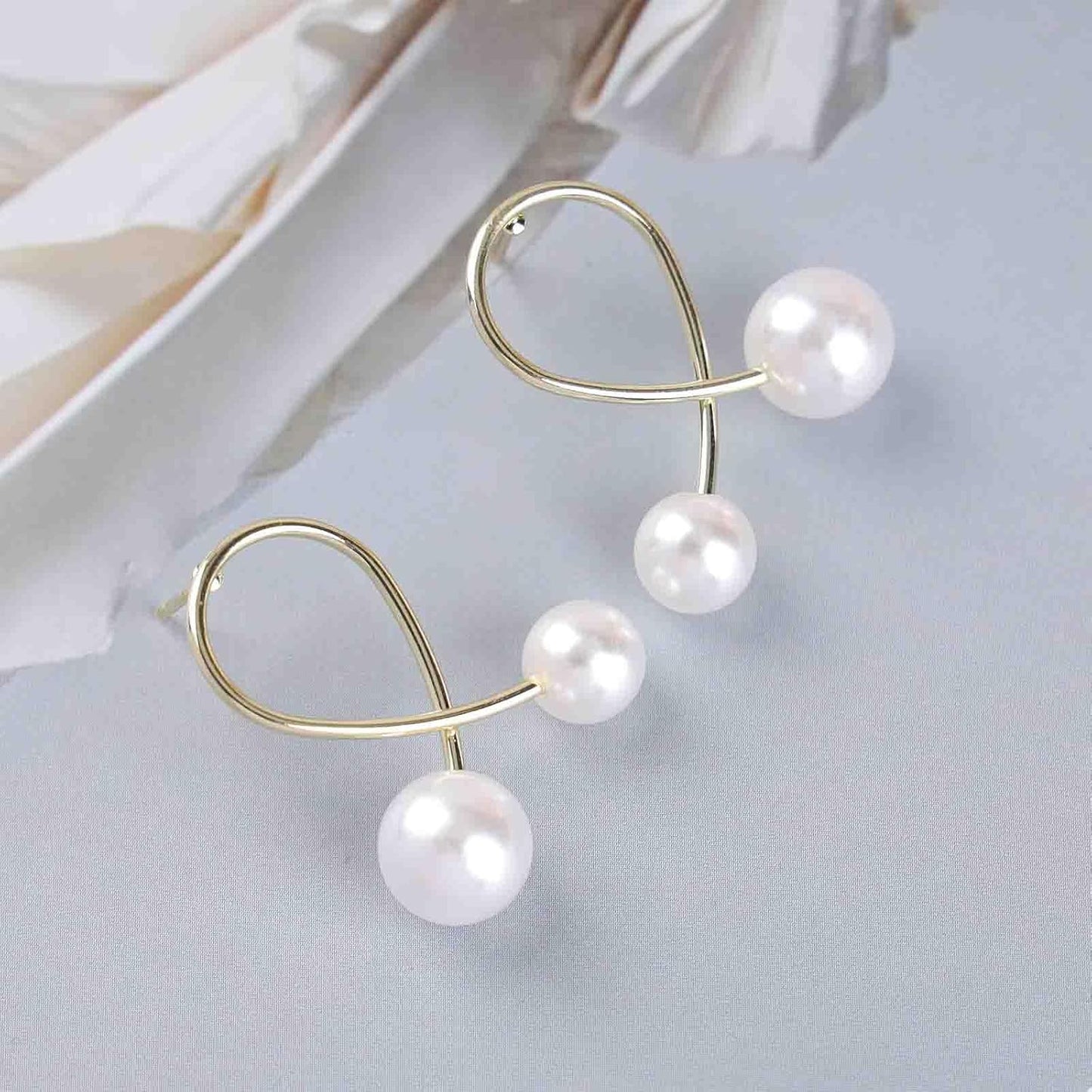 Vintage Pearl Drop Earrings Gold Pearl Stud Earrings Boho Tiny Pearl Earrings Pearl Wedding Earrings Jewelry for Women