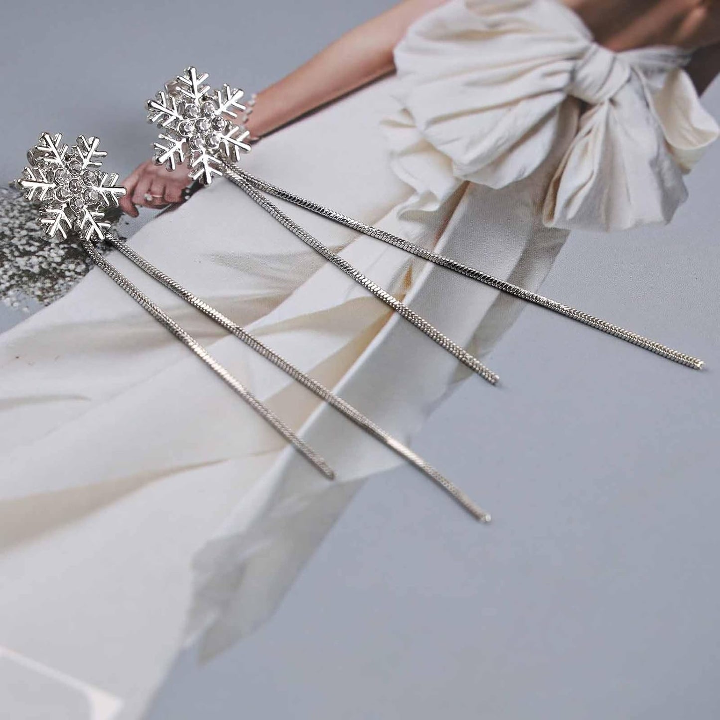 Vintage Crystal Snowflake Chain Earrings Cz Snowflake Stud Earrings Silver Long Chain Tassel Earrings Metal Snake Chain Drop Earrings Jewelry for Women