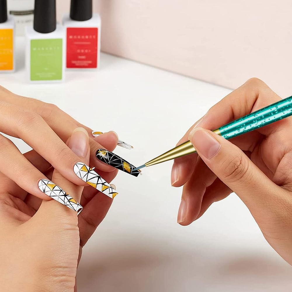 Nail Art Brushes Set, HECHUNZI 7PCS Nail Art Design Pen Painting Tools with Extension Gel Brush, Polish Brush, Builder Brush,Liner Brush, Carved Brush for Home DIY Salon Use