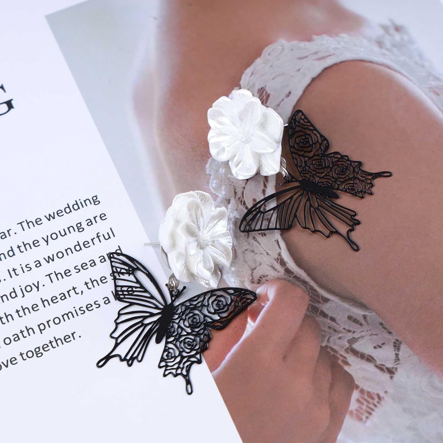 Vintage Black Butterfly Flower Drop Earrings Acrylic Flower Earrings White Flower Studs Earrings Black Hollow Butterfly Earrings Jewelry for Women