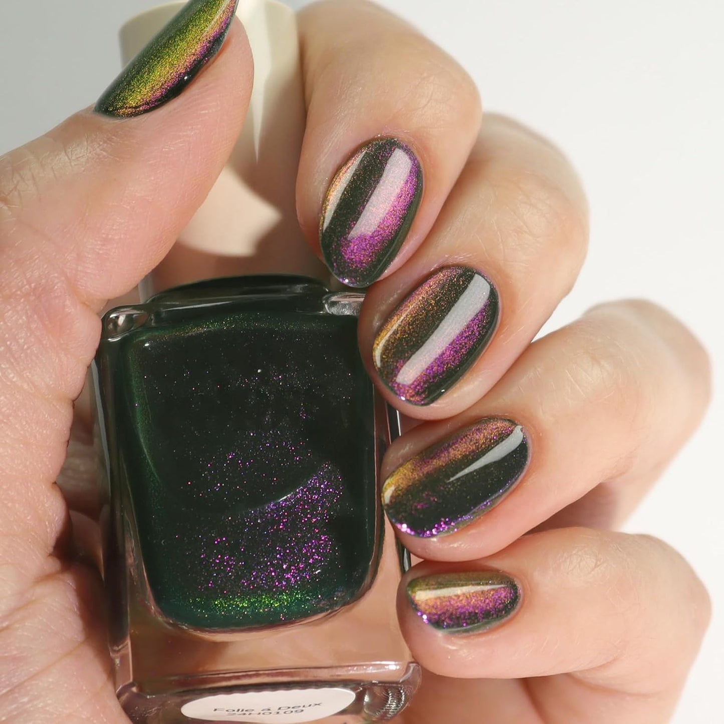Cirque Colors Folie A Deux - Green Magnetic Nail Polish