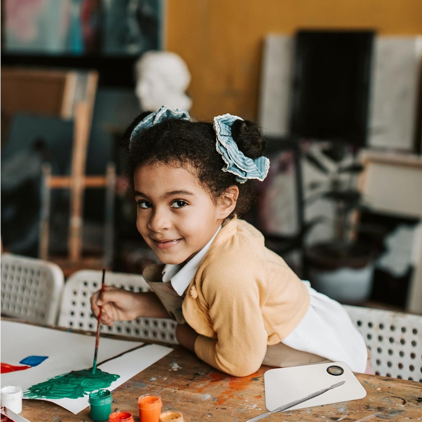 FOMIYES Makeup Palette, Makeup Mixing Palette, Stainless Steel Cosmetic Mixing Tray with Spatula Makeup Artist Tool for Mixing Foundation Nail-Art