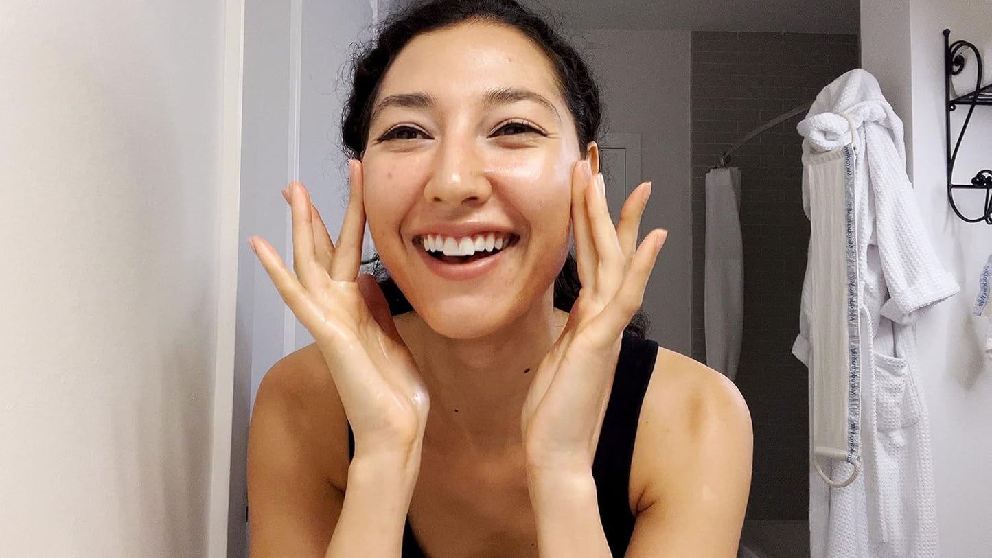 MicrodermaMitt Clear Skin Exfoliating Mitt for Face, Lips, Neck - Gentle Dead Skin Remover & Facial Scrub Clears Blackheads, Unclogs Pores, Evens Skin Tone & Texture, Lips Scrub Care, Lip Exfoliator