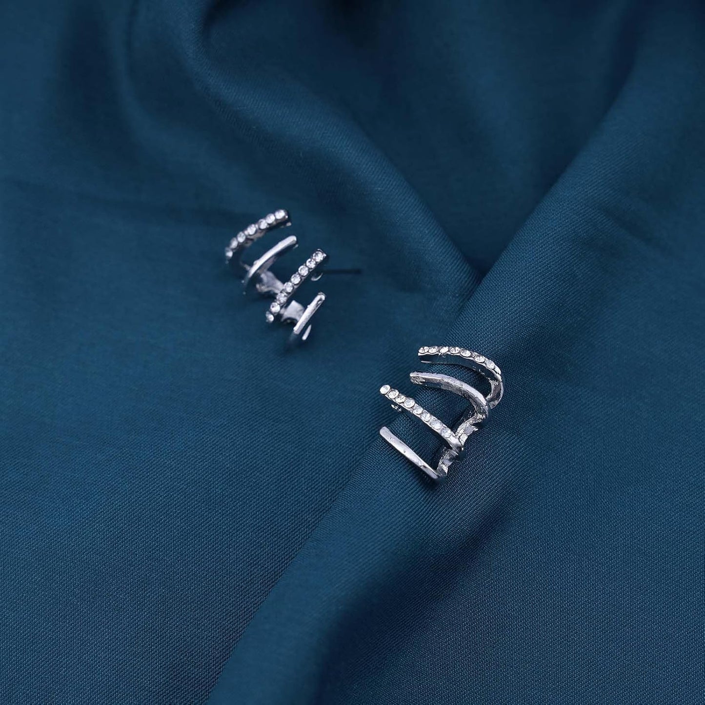 Boho Crystal Claw Earrings Silver Cz Needle Claw Stud Earrings Sparkle Needle Claw Earrings Minimalist Huggie Illusion Earrings Jewelry for Women