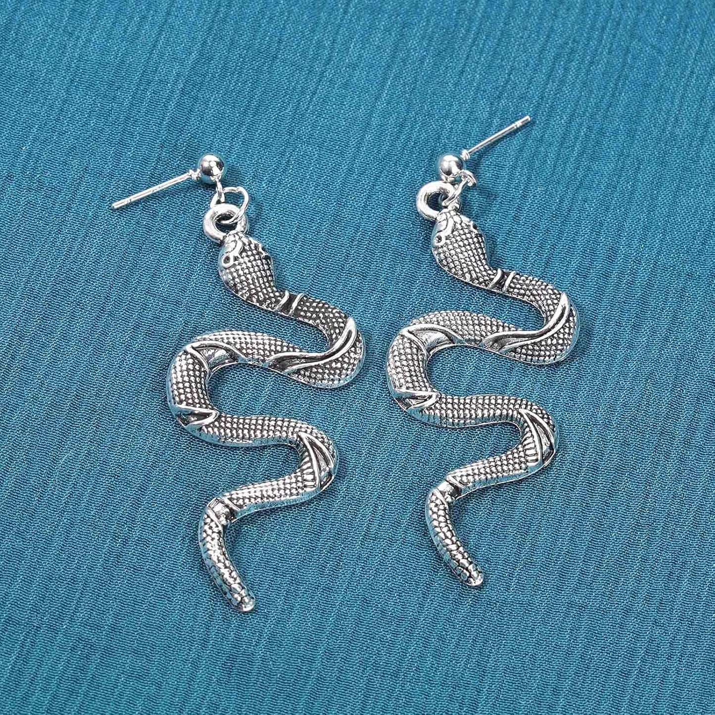 Punk Snake Earrings Silver Snake Dangle Earrings Serpent Drop Earrings Gothic Earrings Jewelry for Women and Girls