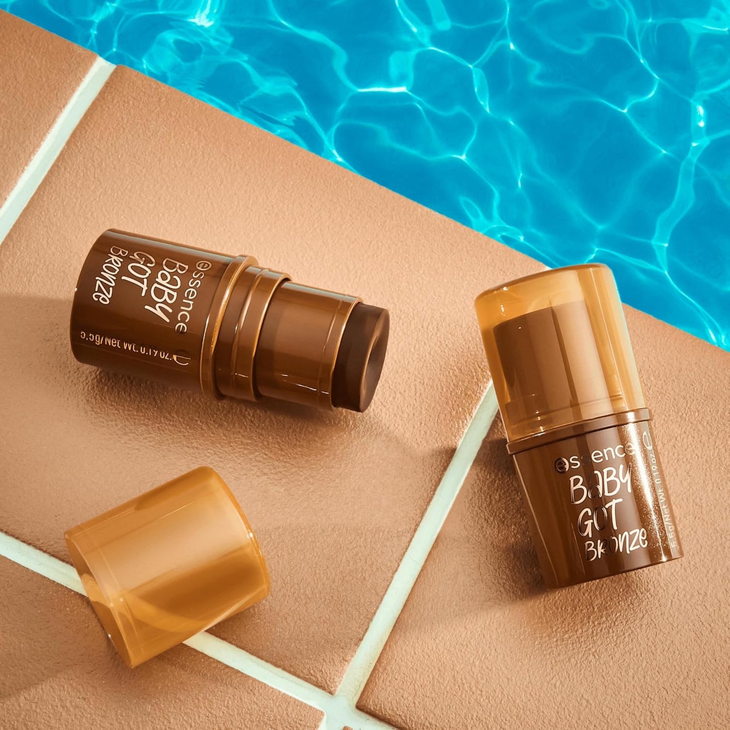 essence | Baby Got Bronze Stick | Cream Bronzer Easy to Apply & Blend | Vegan & Cruelty Free | Free From Gluten, Parabens, Preservatives, & Microplastic Particles (40 | Hazelnut Hug)